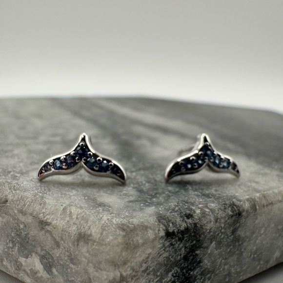Genuine 925 Sterling Silver Whale / Mermaid Tail Earrings - Picture 6 of 8